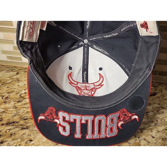 Chicago Bulls Hat Cap Mitchell & Ness NBA Basketball Snapback Adjustable - Picture 10 of 11